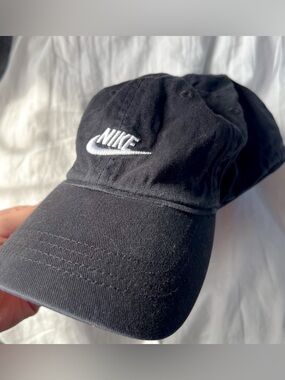 Nike Black Baseball Cap - Youth size 4-7